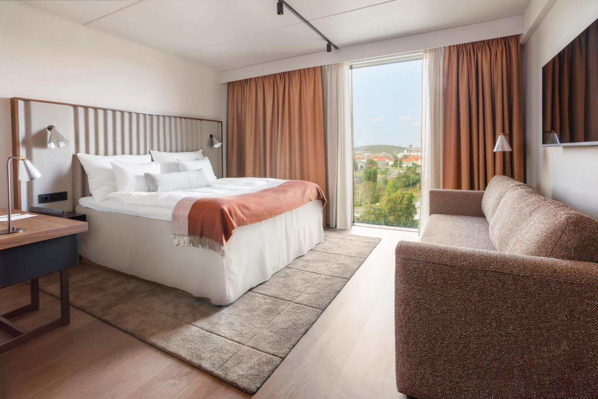 Clarion Karlatornet 4*